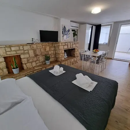 Apartament Wunderschoene In 70m Vom Entfernt By Interhome