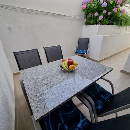 Apartament Wunderschoene In 70m Vom Entfernt By Interhome Dramalj