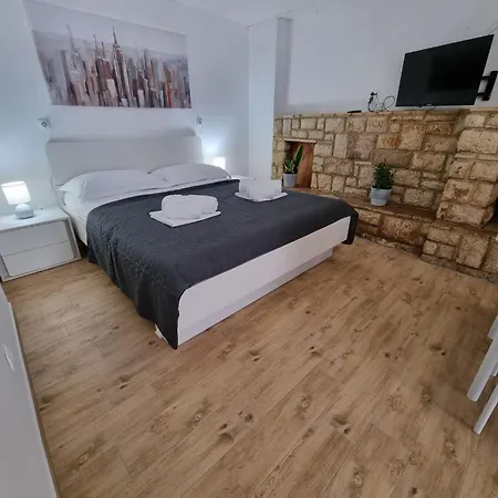 Wunderschoene In 70m Vom Entfernt By Interhome Dramalj
