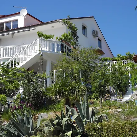 Wunderschoene In 70m Vom Entfernt By Interhome * Dramalj